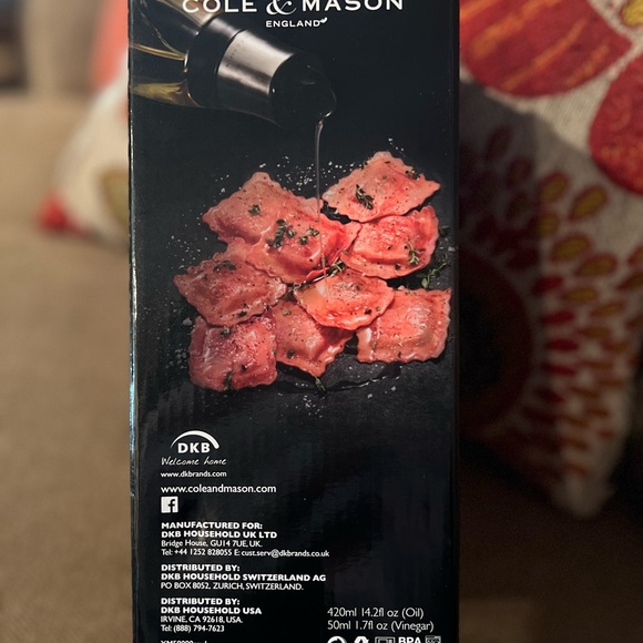 Cole & Mason duo oil and vinegar pourer. New in box. - Picture 3 of 5